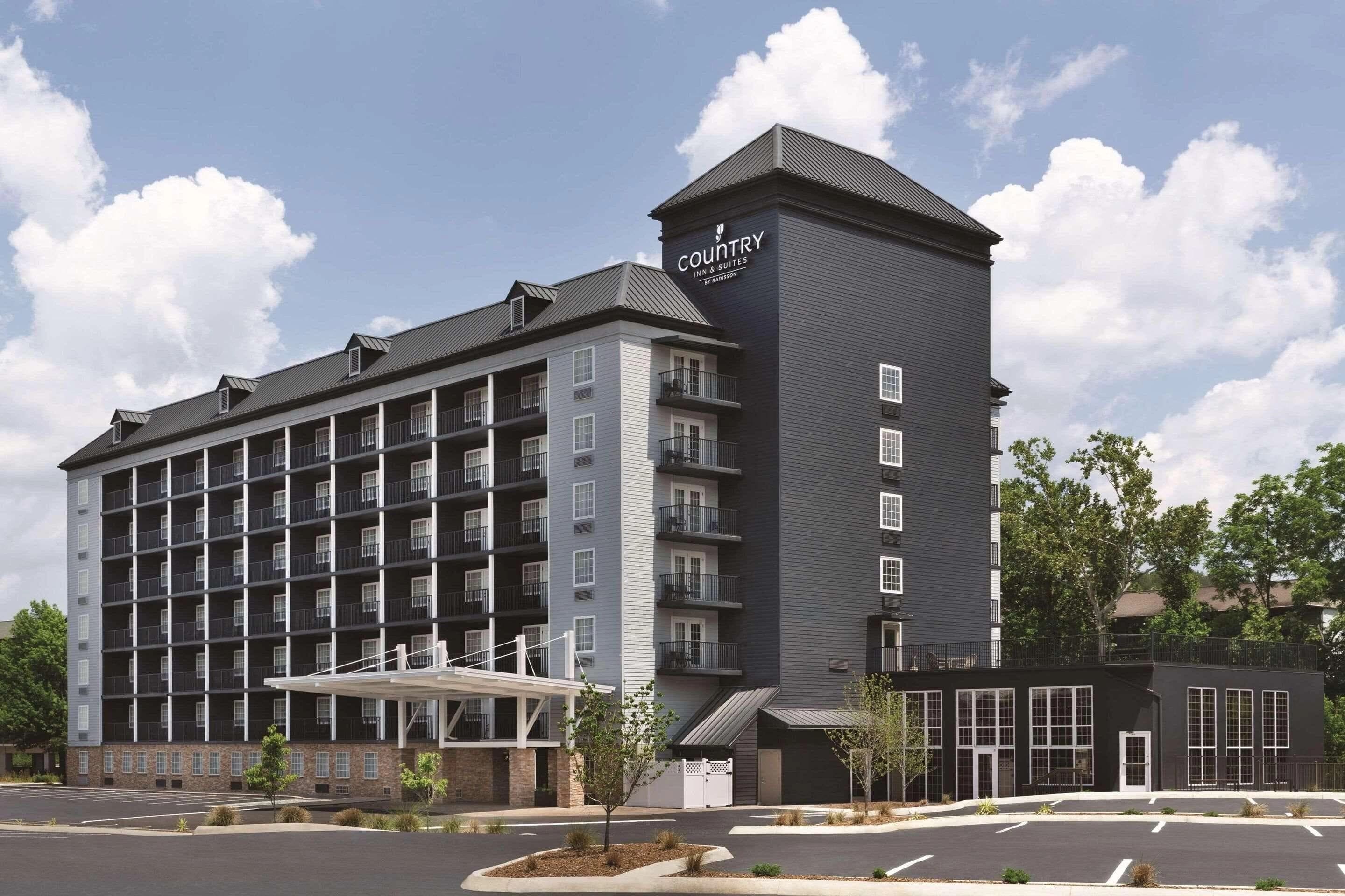 Country Inn & Suites resort area